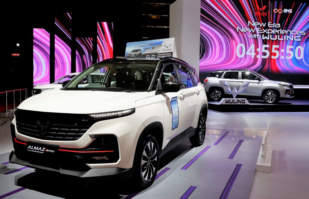 Mobil Listrik Pertama Wuling Di Indonesia Air Ev Resmi Diluncurkan Di