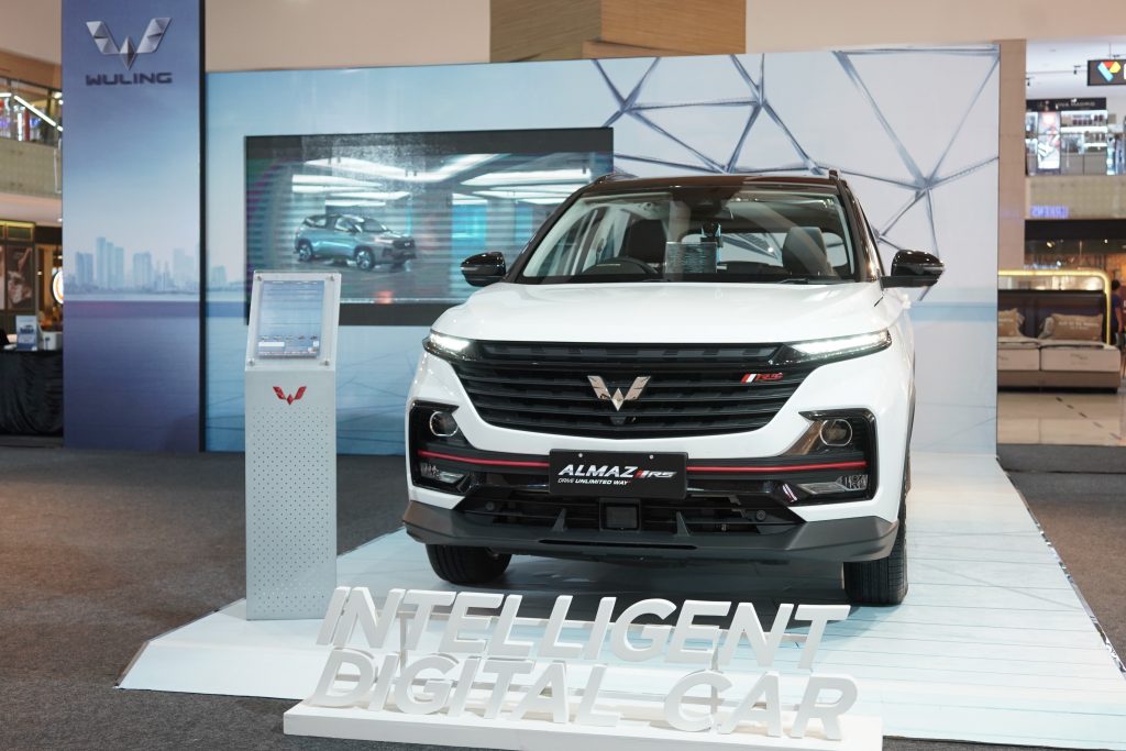 Wuling Shows The Exterior Of Its Electric Vehicle At IIMS Surabaya 2022