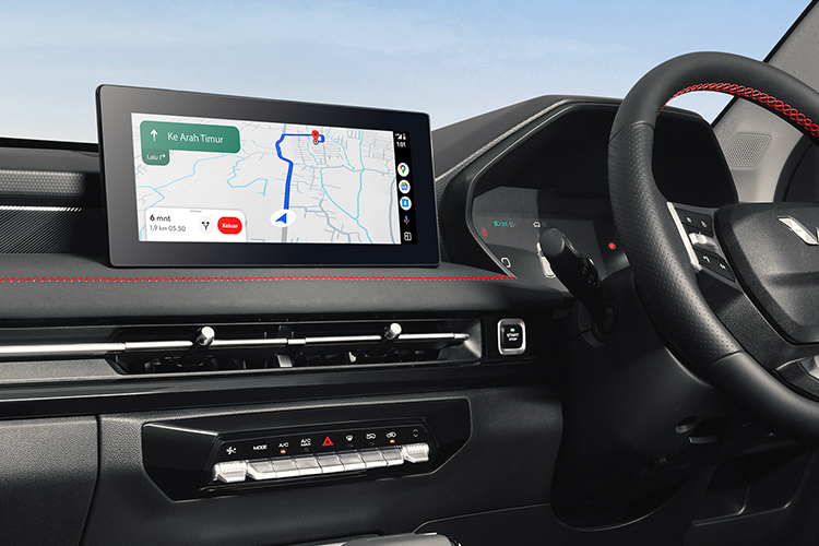 10.25 Head Unit with Smartphone Interconnection & IOV