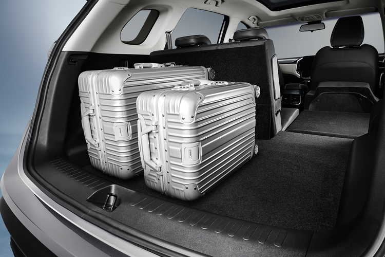 Spacious Luggage with 2nd Row Flat Deck Configuratio