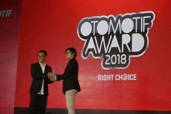 Wuling Confero Series Won Rookie of The Year Title in Otomotif Award 2018 2