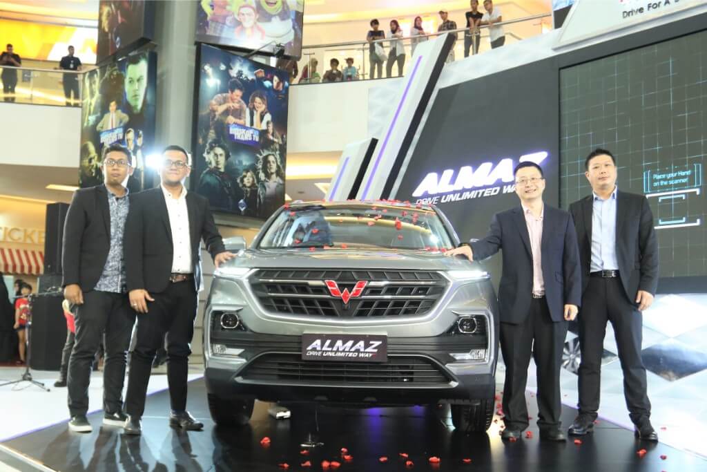 Image Wuling Starts to Sell Almaz in Makassar