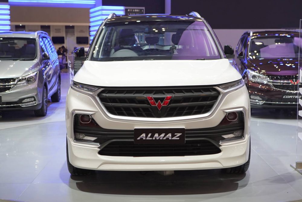 Wuling_Almaz_Exclusive_7_Seater_Modification_ _Front_View 1 1000x668