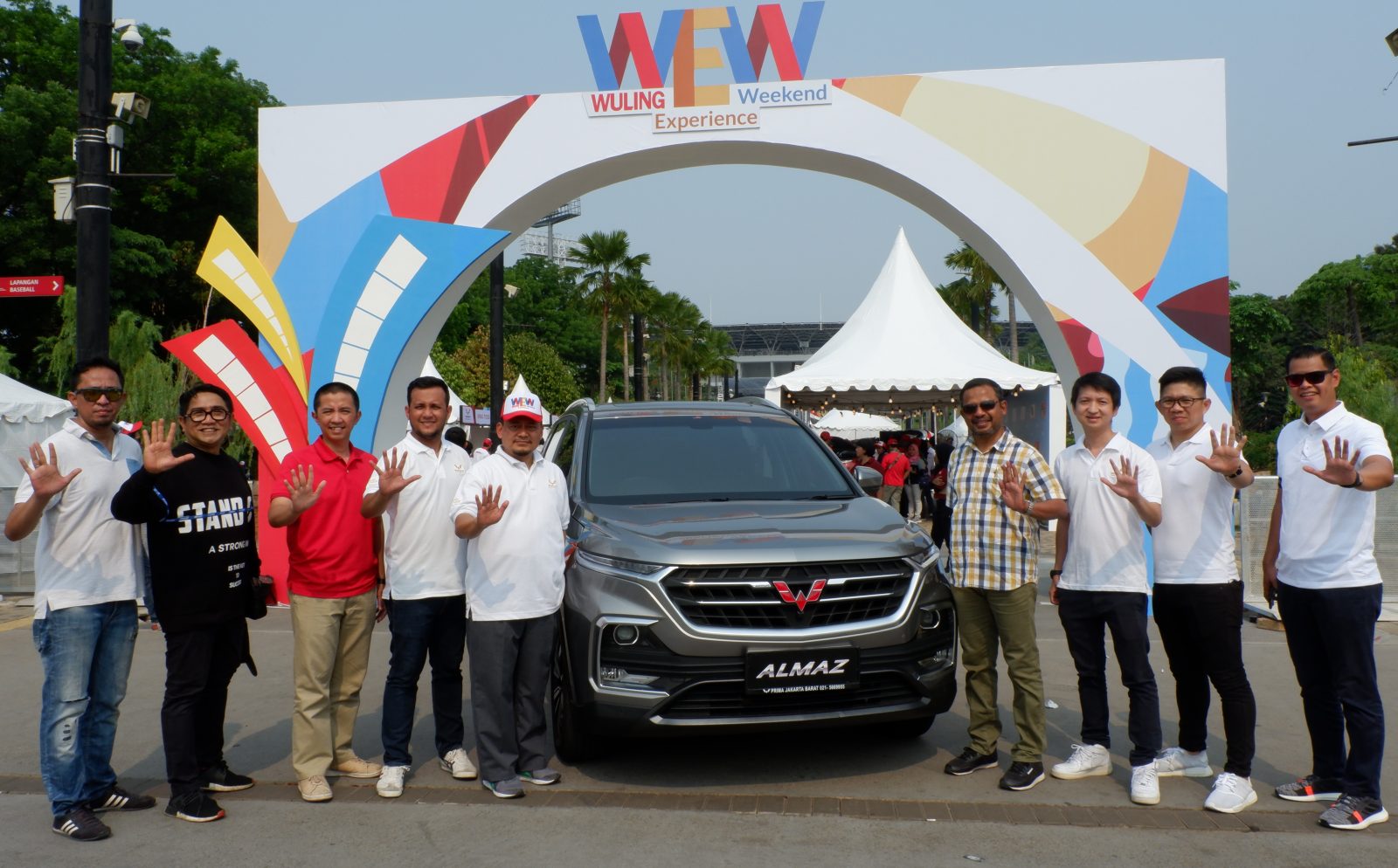 Image Thousands of Visitors Enliven Super WEW Event in Jakarta
