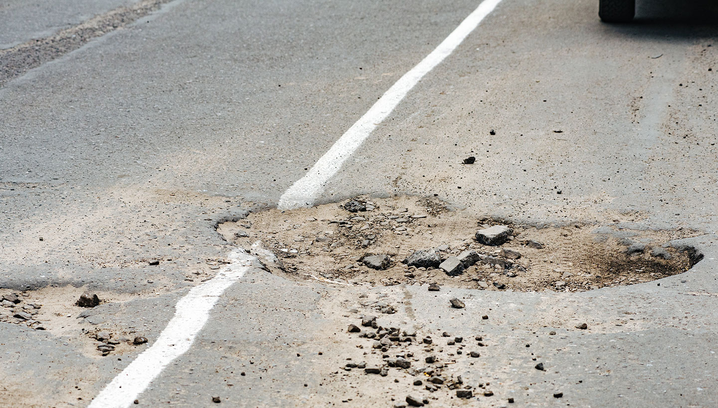 Damaged roads. Ямы Волгоградская область. Ямы. Трасса с ямами. Яма не яма.