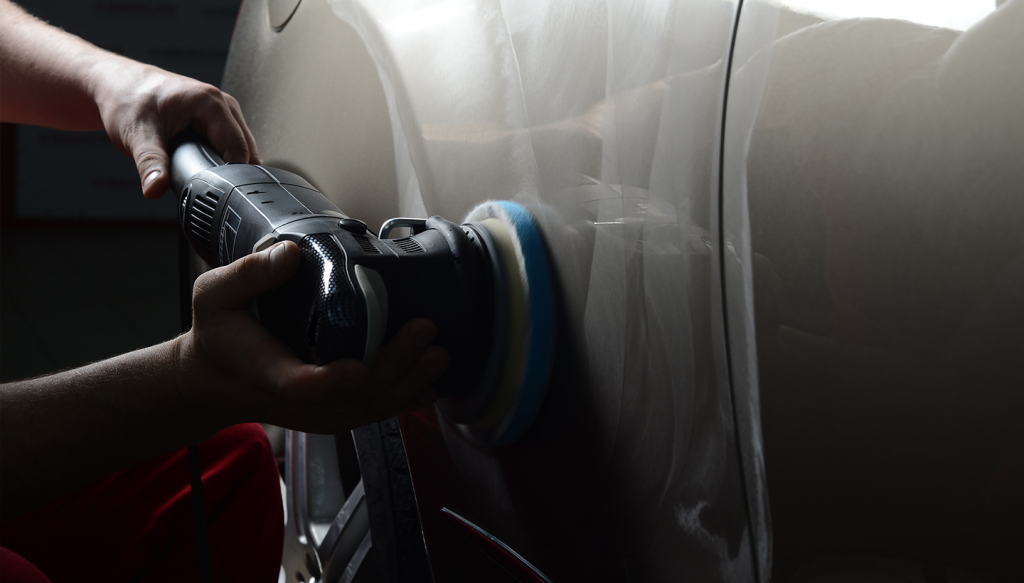 Everything You Should Know About Car Wax Wuling