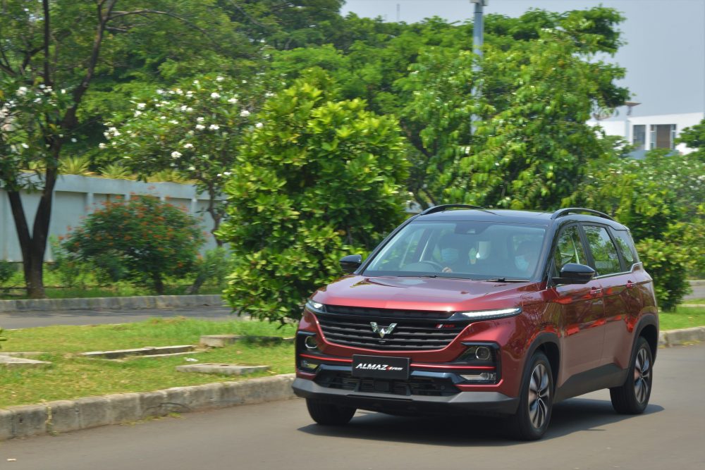 Melalui produk SUV nya Wuling meraih kepopuleran di ranah digital Tanah Air 1000x667