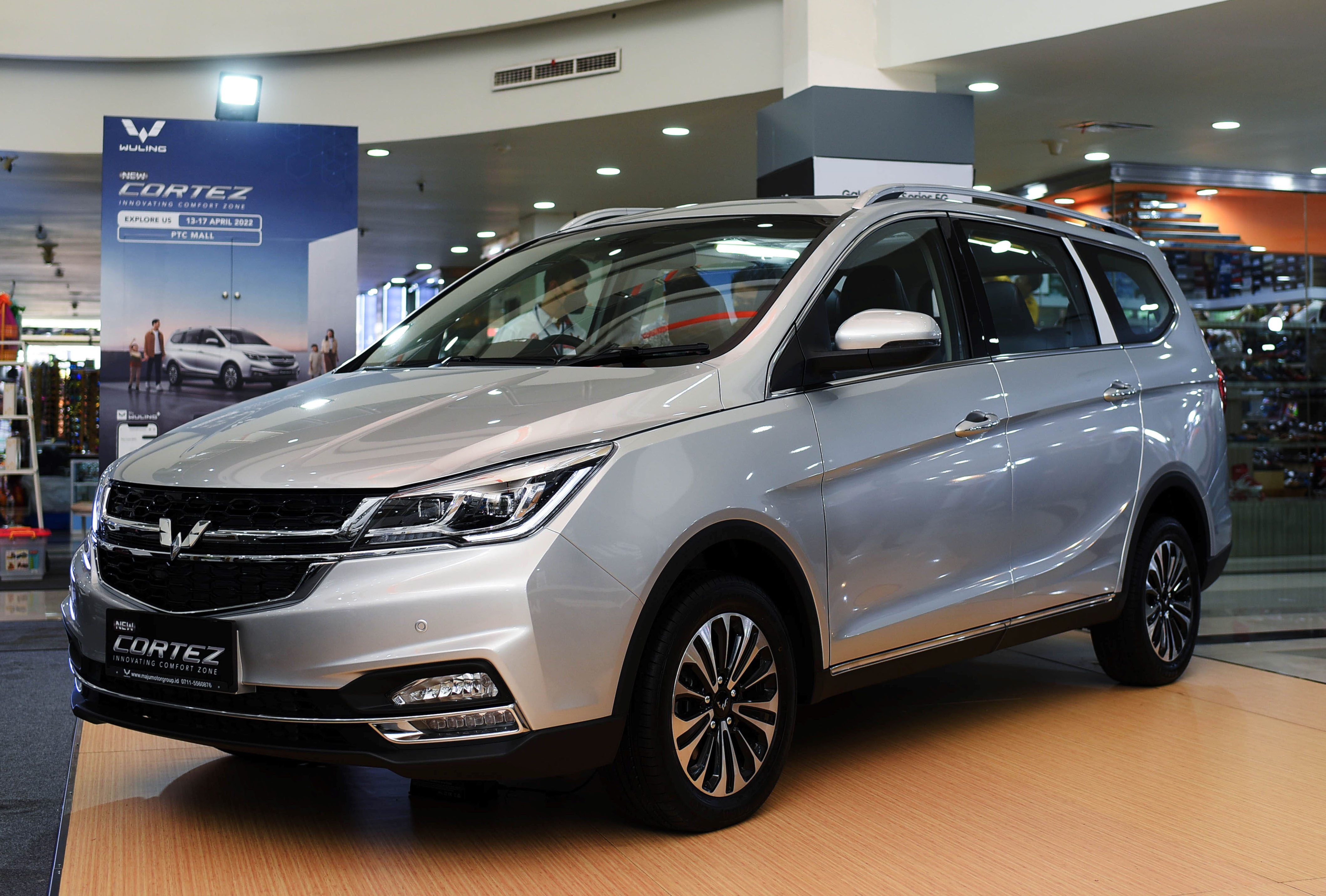 Image Wuling New Cortez, Innovating Comfort Zone, is Introduced in Palembang